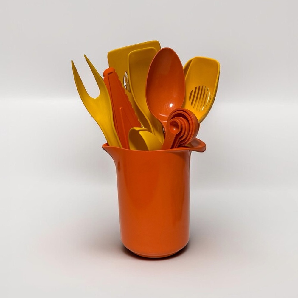 Set of 9 Vintage 70’s Plastic Kitchen Utensils In Rosti Denmark Melamine Pitcher